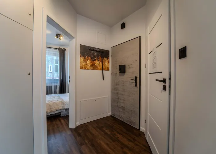 New Large Modern - Center - 60m2 - Lift - Parking Appartement Wrocław