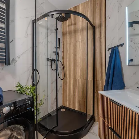 Apartamento New Large Modern - Center - 60m2 - Lift - Parking