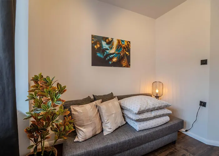 New Large Modern - Center - 60m2 - Lift - Parking * Βρότσλαβ