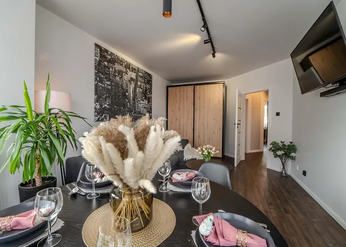 New Large Modern - Center - 60m2 - Lift - Parking Διαμέρισμα Βρότσλαβ