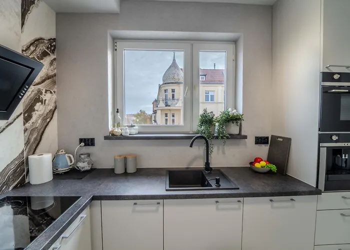 New Large Modern - Center - 60m2 - Lift - Parking Διαμέρισμα